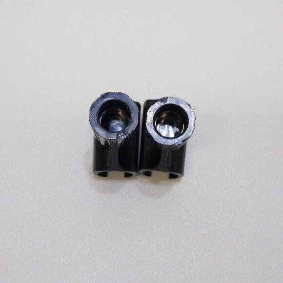 Carol Universal Adjustable Microphone Stand Clips Secure Screws Stable Mounting - Picture 5 of 6